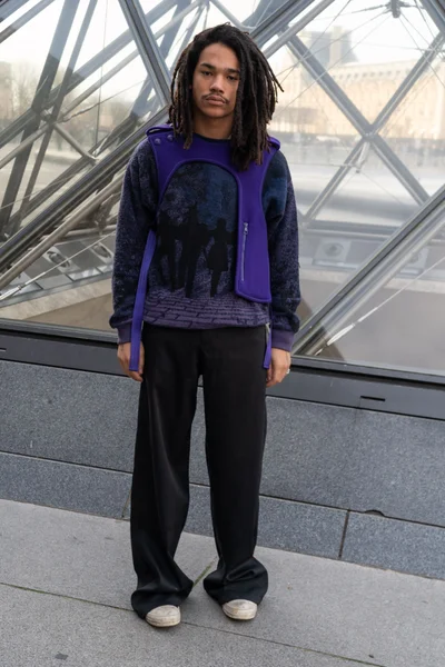 Look 10